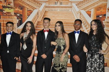 Diplomação de alunos da EMEF Luiz Gimenez encerra formaturas das escolas municipais em 2019